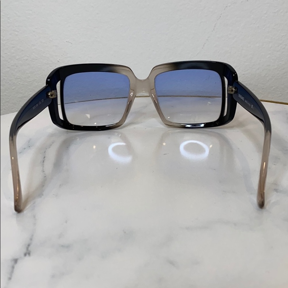 Vintage Versace Sunglasses - Picture 4 of 6